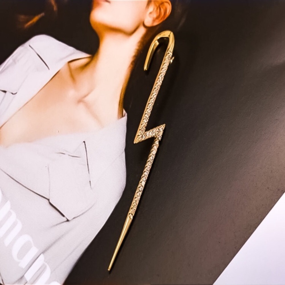 ⚜️𝟯𝟬%𝗢𝗙𝗙 𝗯𝘂𝗻𝗱𝗹𝗲𝘀 𝟯+⚜️ NEW CZ Silver Flash Ear Hook - Picture 4 of 14